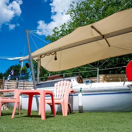 Bateau Voilier Insolite Avec Jacuzzi Privatif